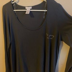 Long sleeve cropped t-shirt